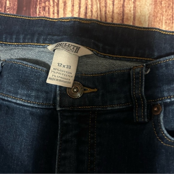 Women’s Duluth Trading Co. Straight Jeans Medium Wash Size 12 x 33 - Picture 2 of 6